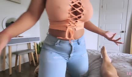 Big-Assed Babe Mounts His Cock Craving Pleasure