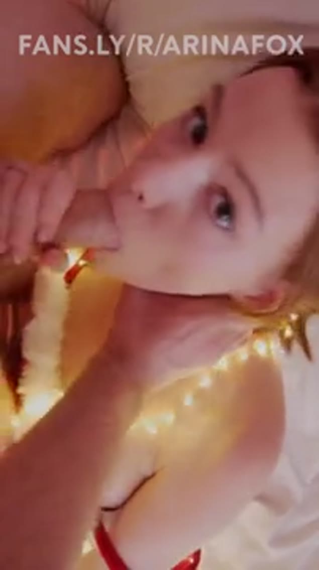 Little sister gave her brother a hot Christmas blowjob